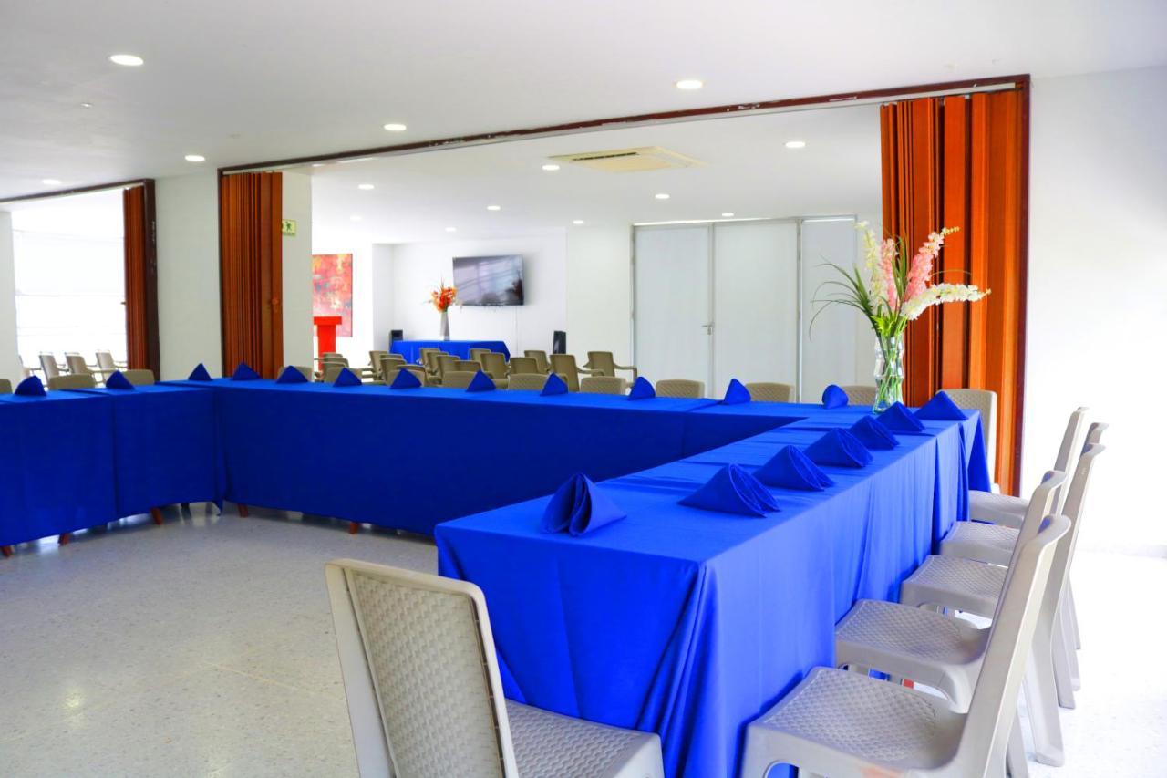 נייבה Hotel Berdez מראה חיצוני תמונה