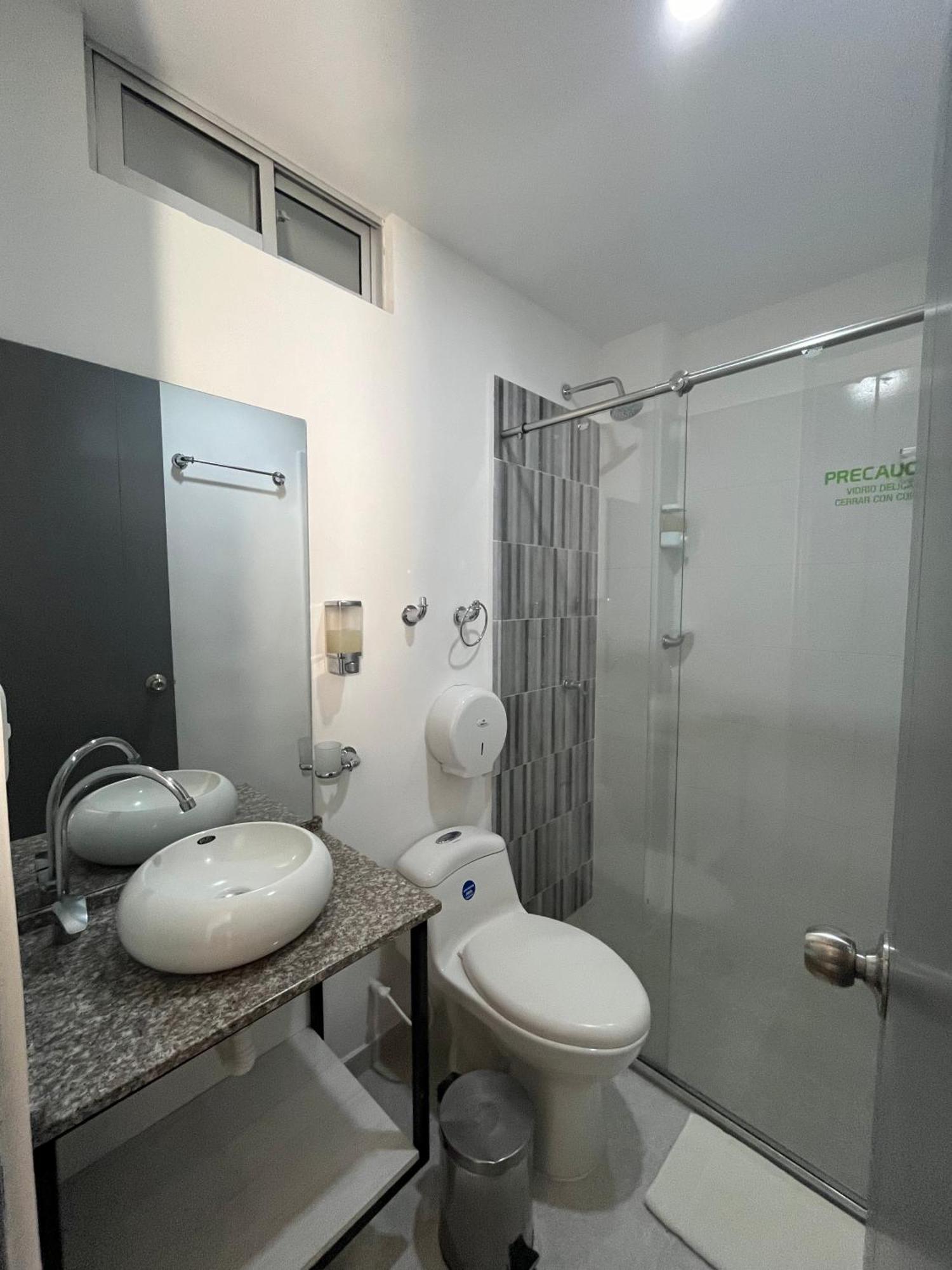 נייבה Hotel Berdez מראה חיצוני תמונה